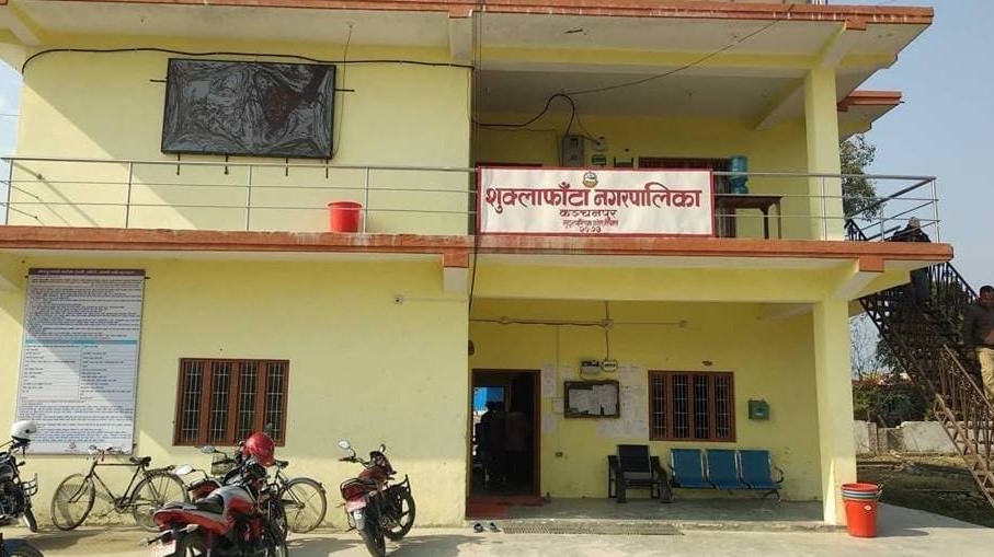 कञ्चनपुरको शुक्लाफाँटा नगरपालिकामा मातृशिशु मृत्युदर घटाउन घर-घरमा स्वास्थ्यकर्मी पुग्दै